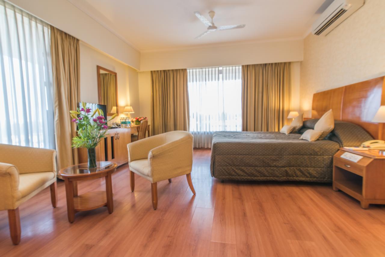 Sai Vishram Business Hotel Bangalore Buitenkant foto