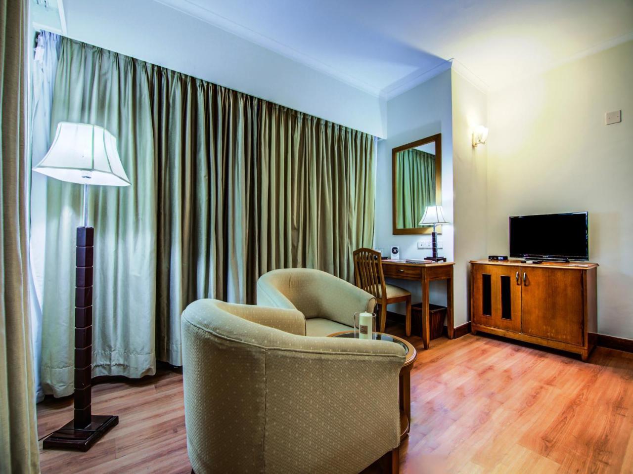 Sai Vishram Business Hotel Bangalore Buitenkant foto
