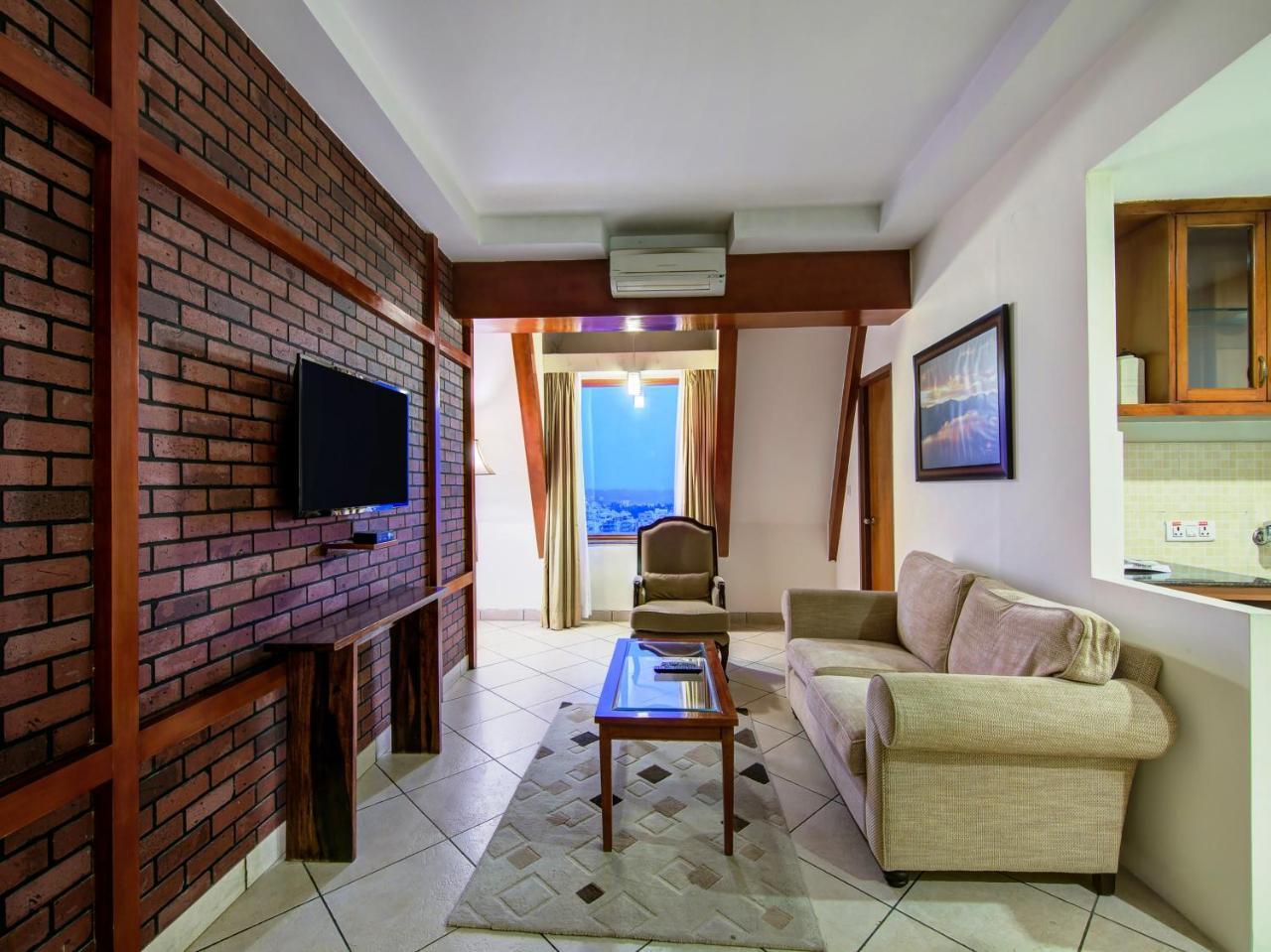 Sai Vishram Business Hotel Bangalore Buitenkant foto
